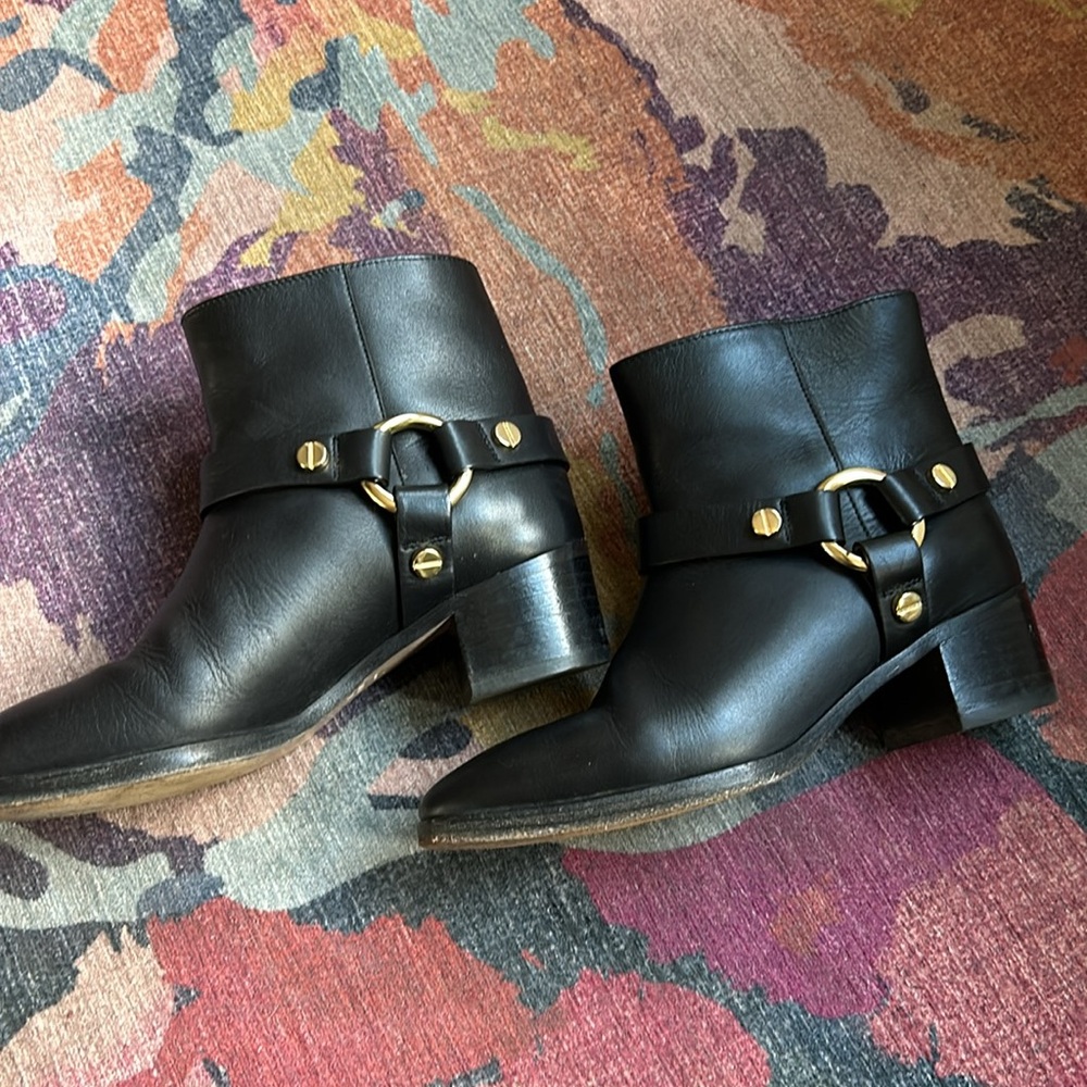 🔹Stuart Weitzman Moto Bootie Sz 6.5 black/gold